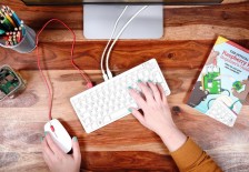 Выпущен настольный компьютер внутри клавиатуры дешевле 6 тысяч рублей