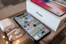 М.Видео запустит авторизованный ремонт iPhone