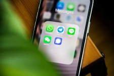 WhatsApp начал пытаться убедить пользователей в приватности мессенджера