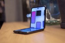 Samsung показала новые типы гибких экранов