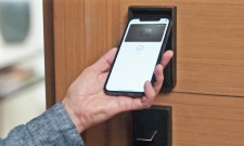 iPhone и Apple Watch начали использовать в качестве ключей от дверных замков