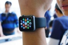 Продажи Apple Watch упали на 90%