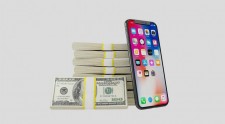 Названы самые быстро дешевеющие модели iPhone
