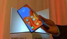 Складные смартфоны стали в 4 раза популярнее среди россиян