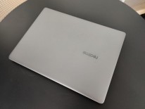 Первый планшет Realme «засветился» на реальных фотографиях