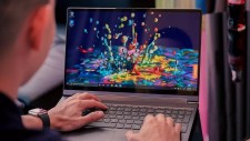 Lenovo привезла в Россию флагманские ноутбуки Yoga с большим экраном
