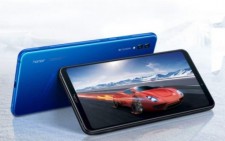 Стартуют продажи мощной версии огромного флагмана Huawei Honor с двойным турбо-ускорением