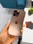 В сети появились рендеры iPhone 13 Pro в бронзовом и матовом черном цвете