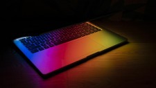 Xiaomi показала свой новый ноутбук с подсветкой клавиатуры